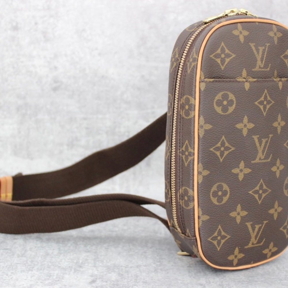Louis Vuitton crossbody gange
